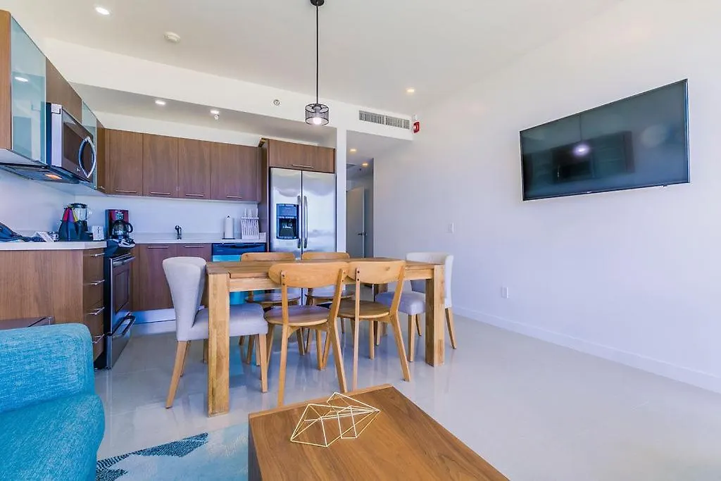 1Bs-Blue325 - Leave All Your Worries Aside At This Happy Condo Palm Beach
